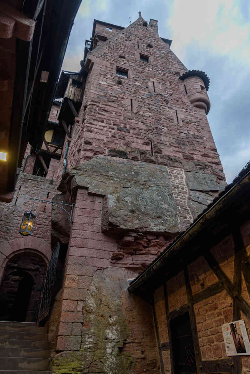 Francia - Alsacia 369 - Orschwiller - castillo de Koenigsbourg.jpg